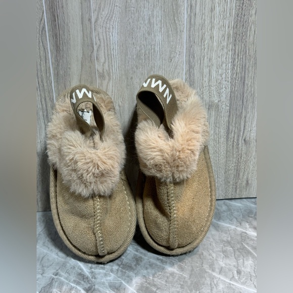 Nicole Miller New York Pink Slip-On Lined Clog Toddler Girl Size 7 - Picture 1 of 7